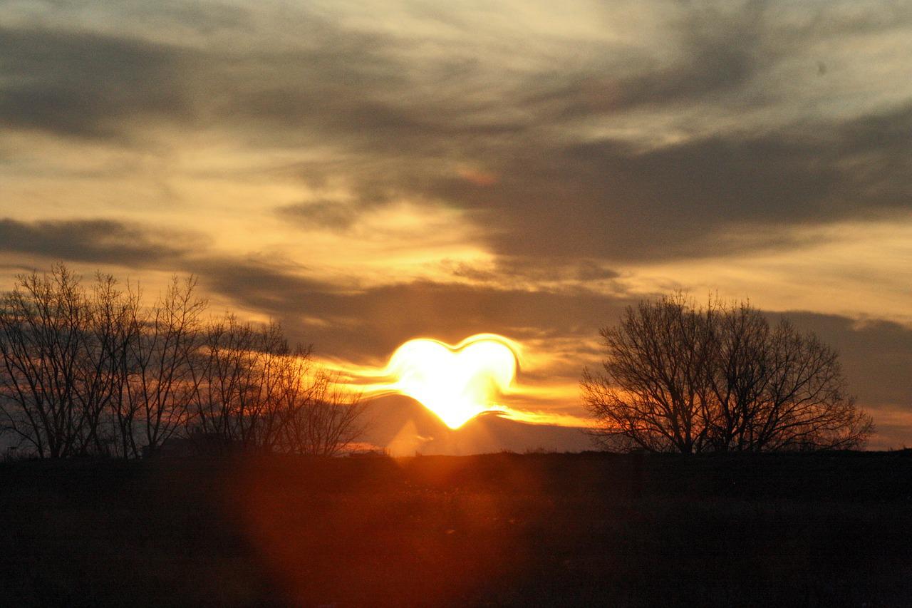 heart, love, sun-570962.jpg